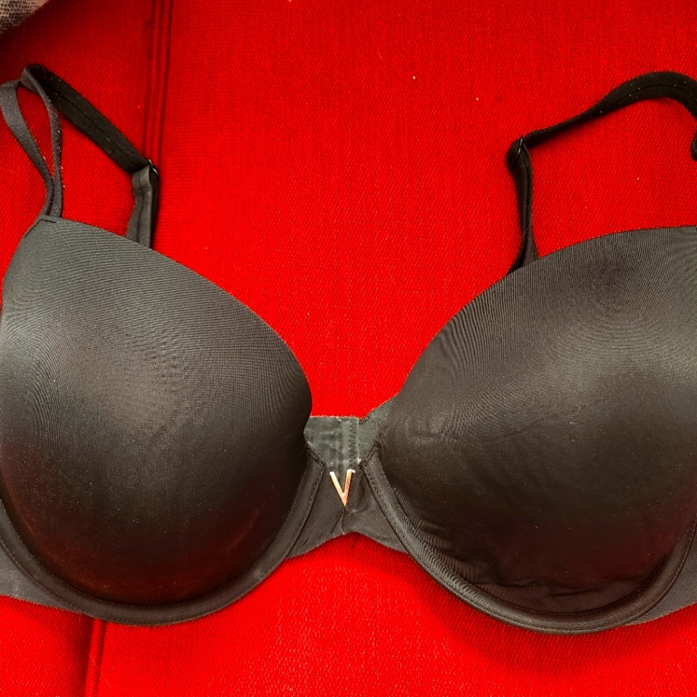 Victoria's Secret bra - Picture 1 of 2